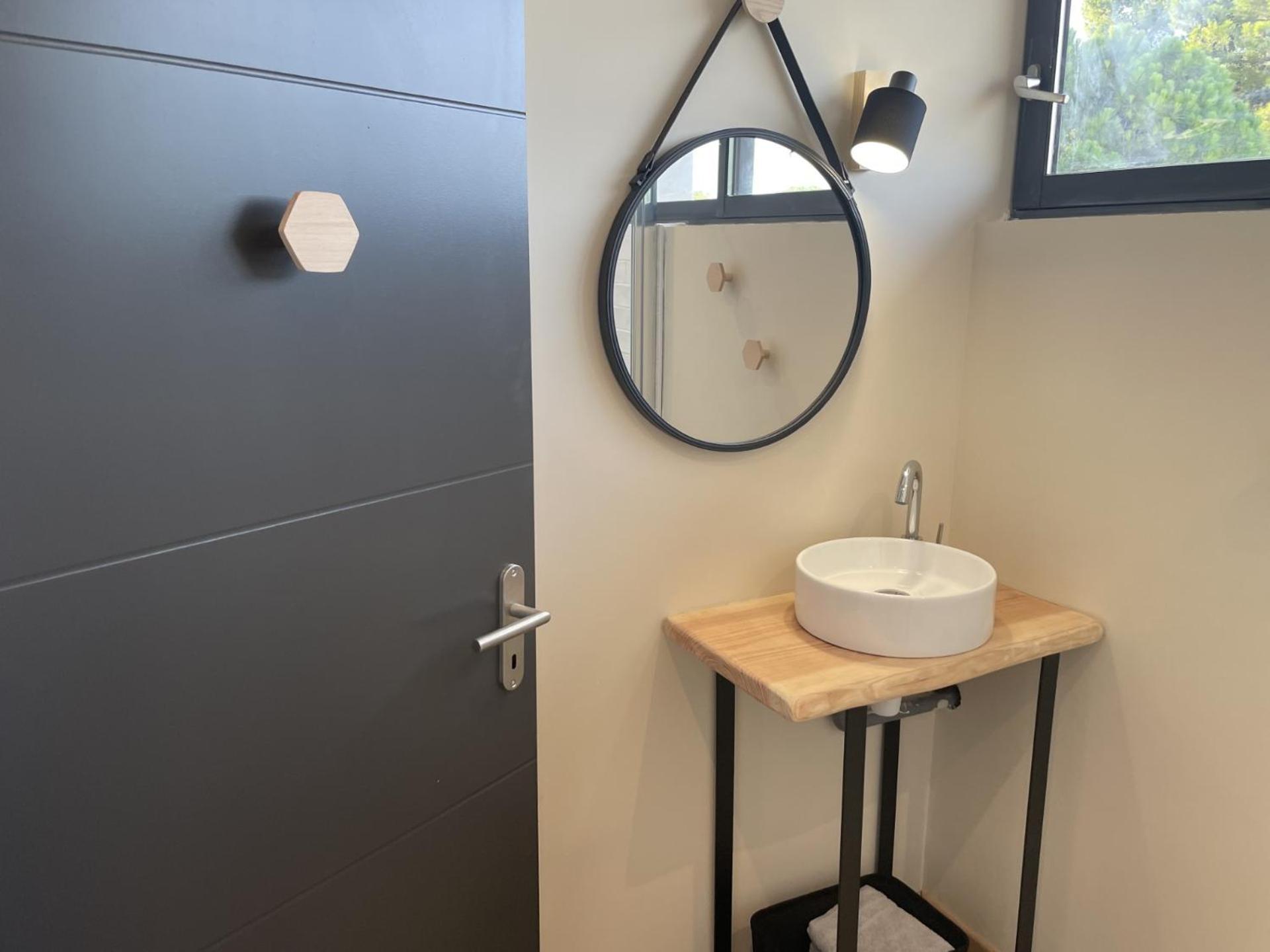 Cote Nuit Apartment Capestang Exterior photo