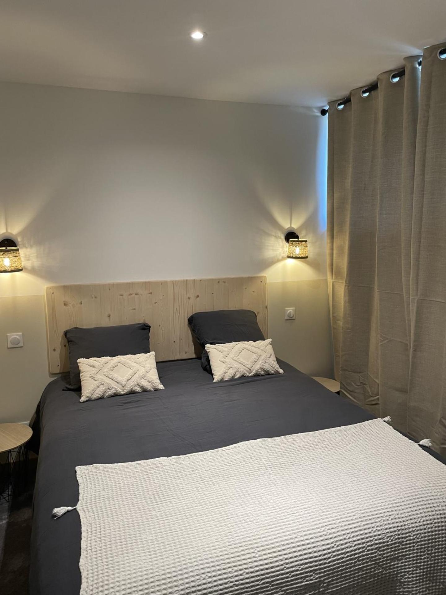 Cote Nuit Apartment Capestang Exterior photo