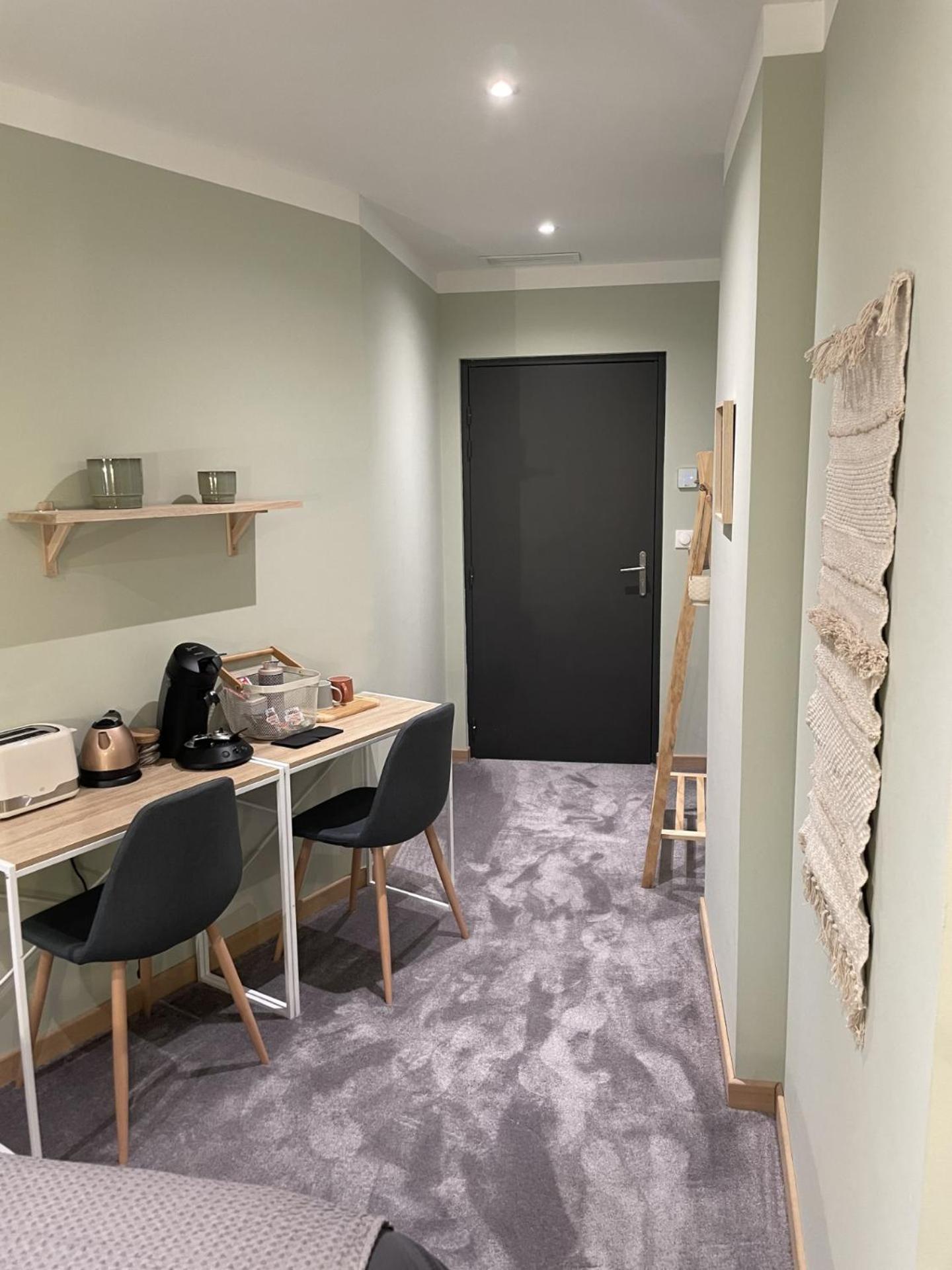 Cote Nuit Apartment Capestang Exterior photo